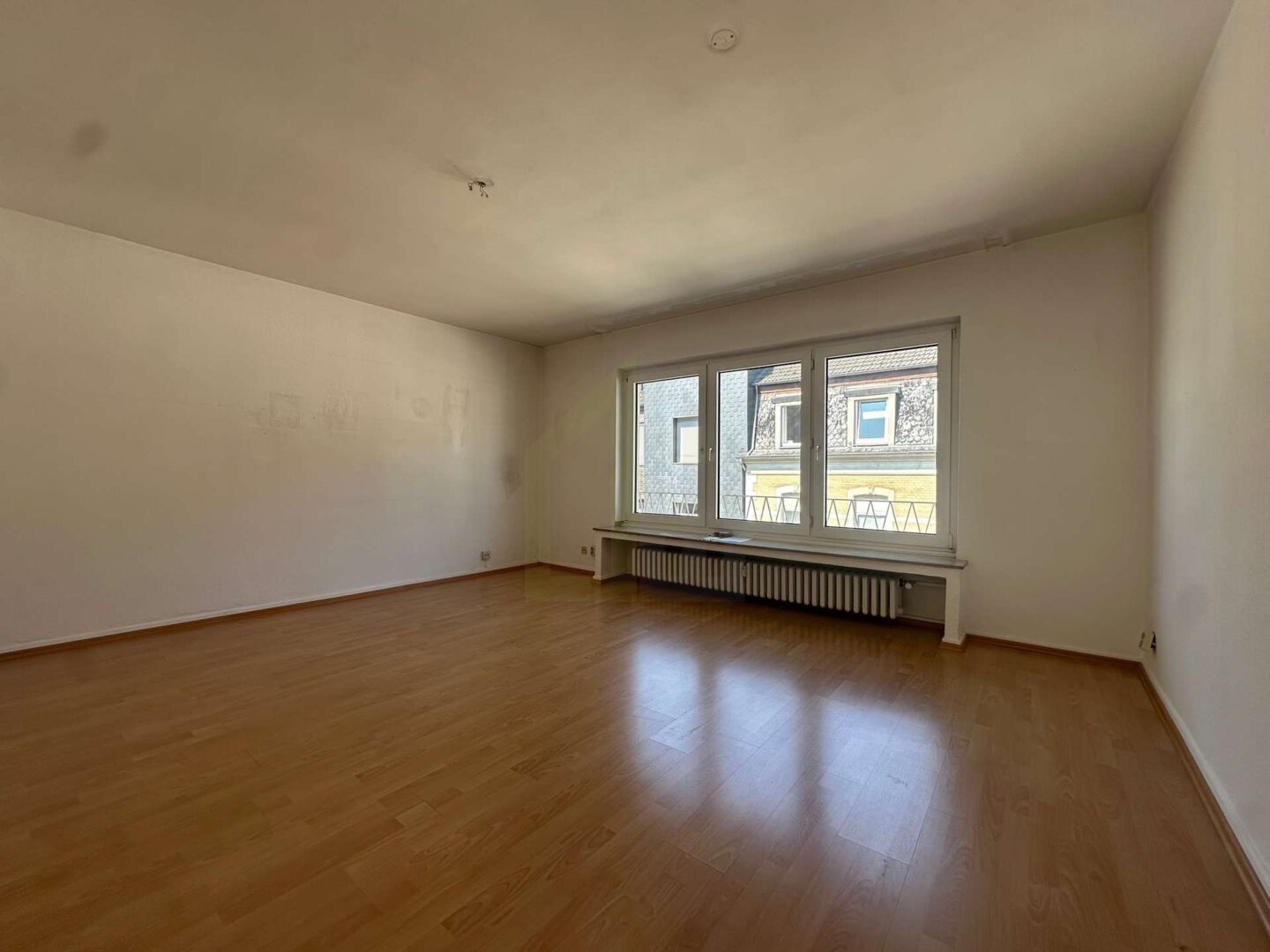 Wohnzimmer Bild 1