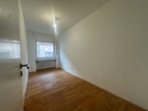 Kinder-/Arbeitszimmer